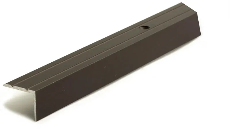 TRAPPKANTSLIST A36 BRUN 100CM 20X25MM