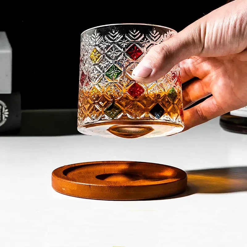 Drejende Whiskyglas – Luksusoplevelse for Whisky-Entusiaster