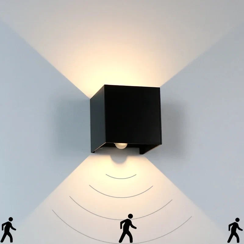 Udendørslampe med Sensor - Energibesparende og Vejrbestandig