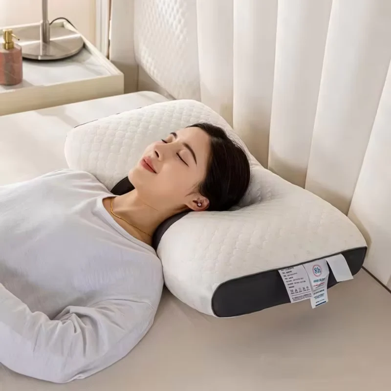 Ergonomisk nakkepude i memory skum – Åndbar konturdesign