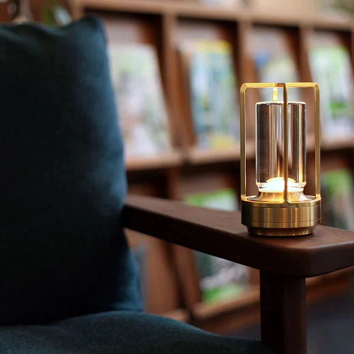 Trådløs LED Bordlampe med Lang Batterilevetid og IP65