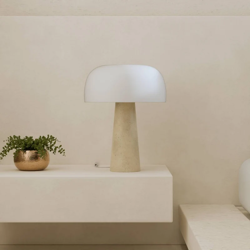 Elegant Natlampe i Travertin og Opalglas til Moderne Hjem