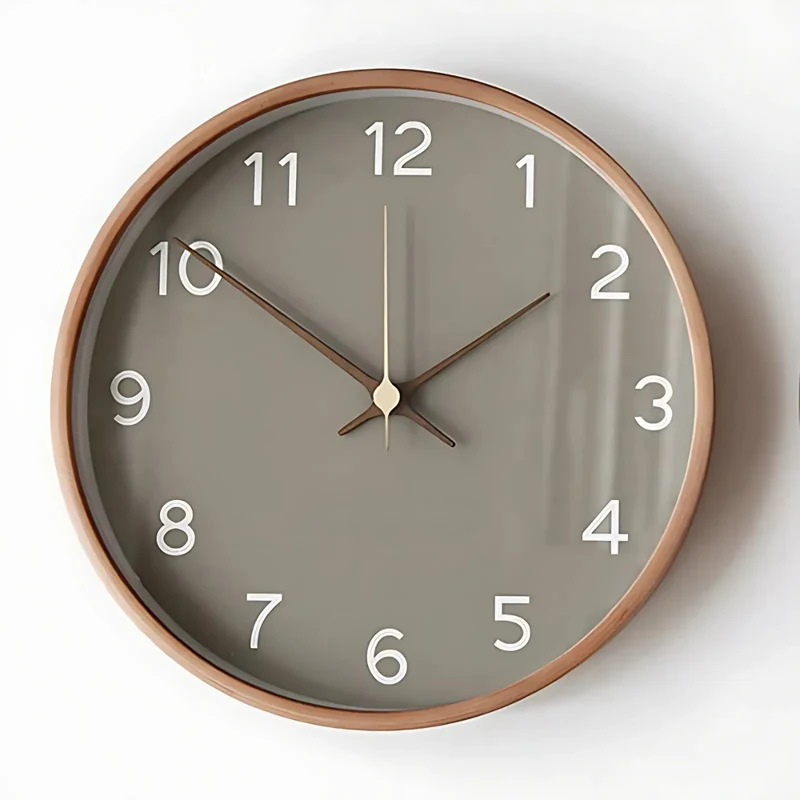 Stilren Vægur i Træ - Støjsvag og Minimalistisk Design 30 cm