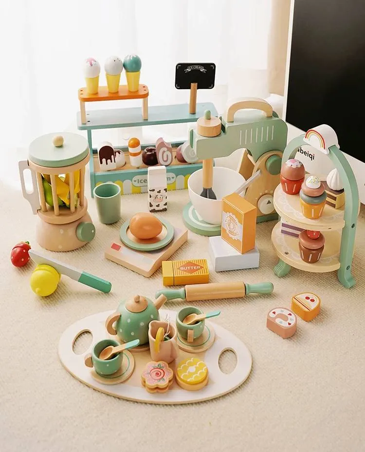 Montessori Holz Café Spielset – Tee-Set, Dessert & Rollenspiel Spielzeug für Kinder