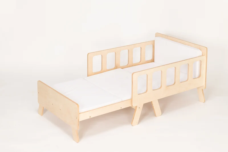 Mitwachsendes Montessori Kinderbett – 2-in-1 Bett & Sofa inkl. Matratze