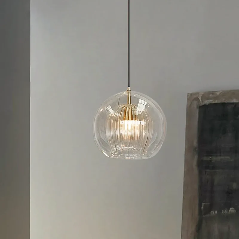 Glaspendellampa för kök eller matrum