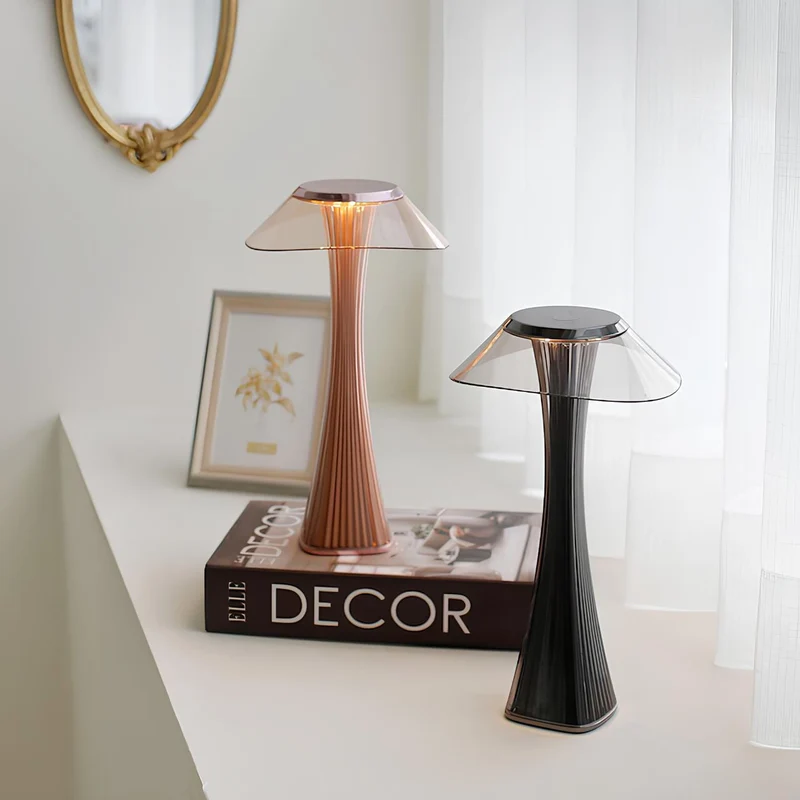 Elegant krystallys bordlampe | Trådløs og genopladelig