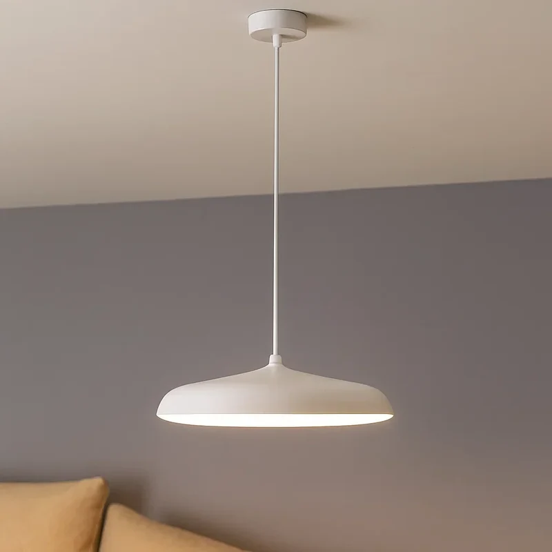 Pendellampa i modern skandinavisk stil