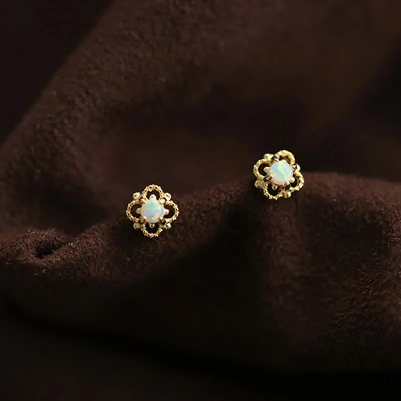 Delikate Vintage Øreringe med Opal
