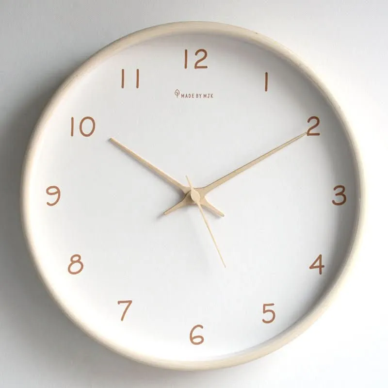 Stille Vægur i Massivt Træ – Analog Design