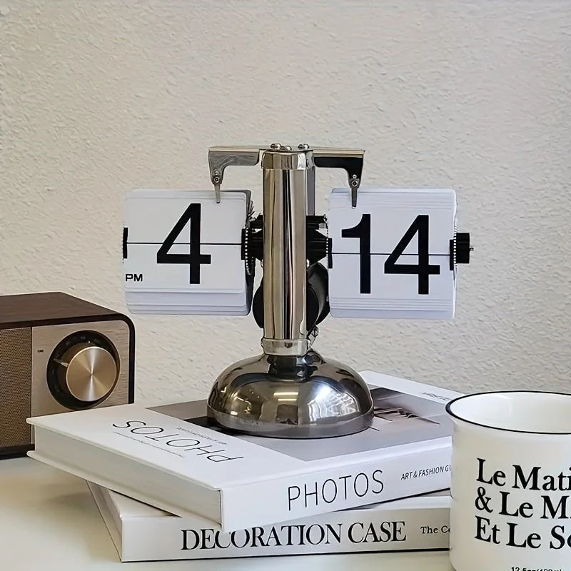 Retro Elegante Ur med Automatisk Drejelig Skive og Holdbar Design