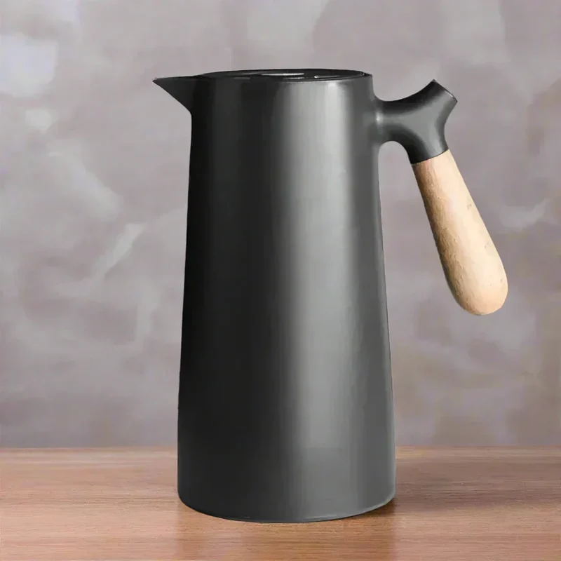 Elegant Termoflaske med Langvarig Varme- og Kuldeisolering