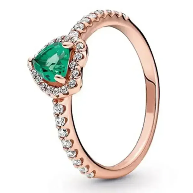 Forlovelsesring med hjerteformet diamant – kærlighedssymbol
