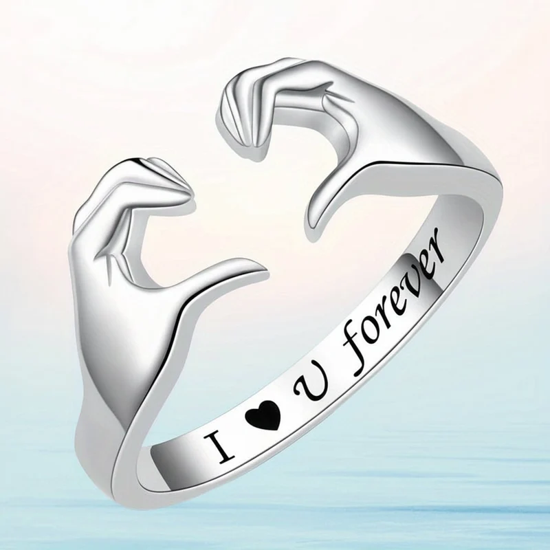 Elegant Forlovelsesring i Sølv med Hånddesign og Gravering